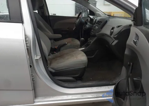 2013 Chevrolet Sonic Ls Auto из США, поврежденный, VIN 1G1JA6SH2D4139951